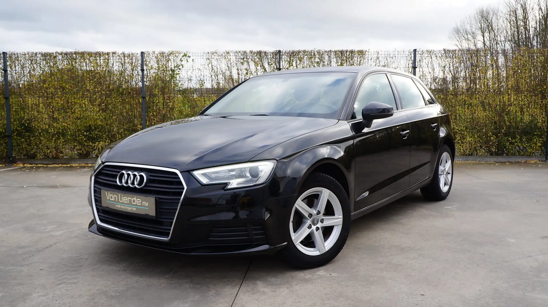 Audi A3 Sportback 30 TFSI 115 pk Navi Pdc Bt 12m Garantie Noir - 1