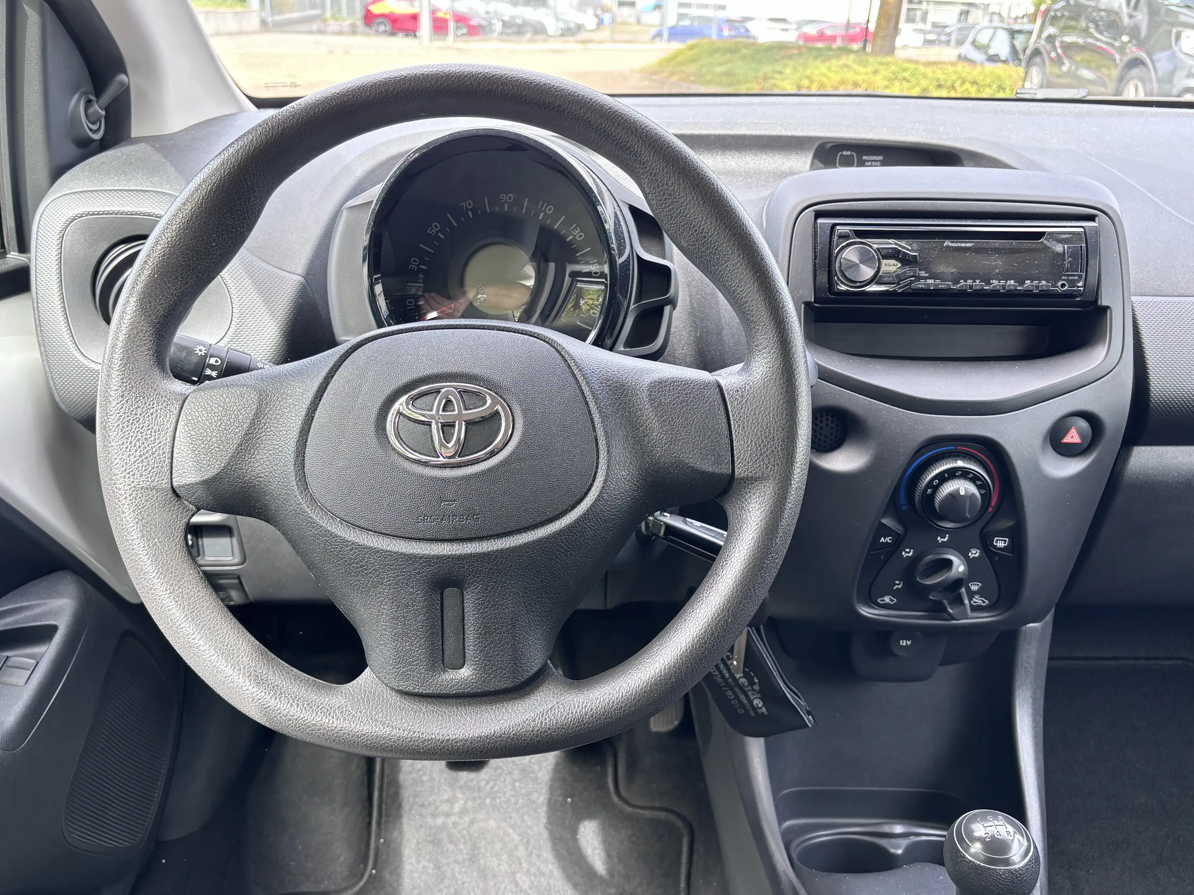 Toyota Aygo x*1.0*2.HAND-EURO 6-KLIMA*52000km* — photo 13