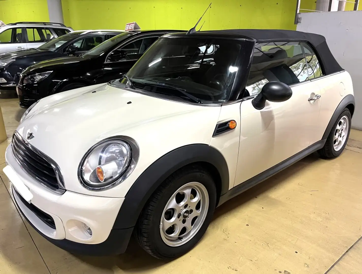 MINI One Cabrio Blanco - 1