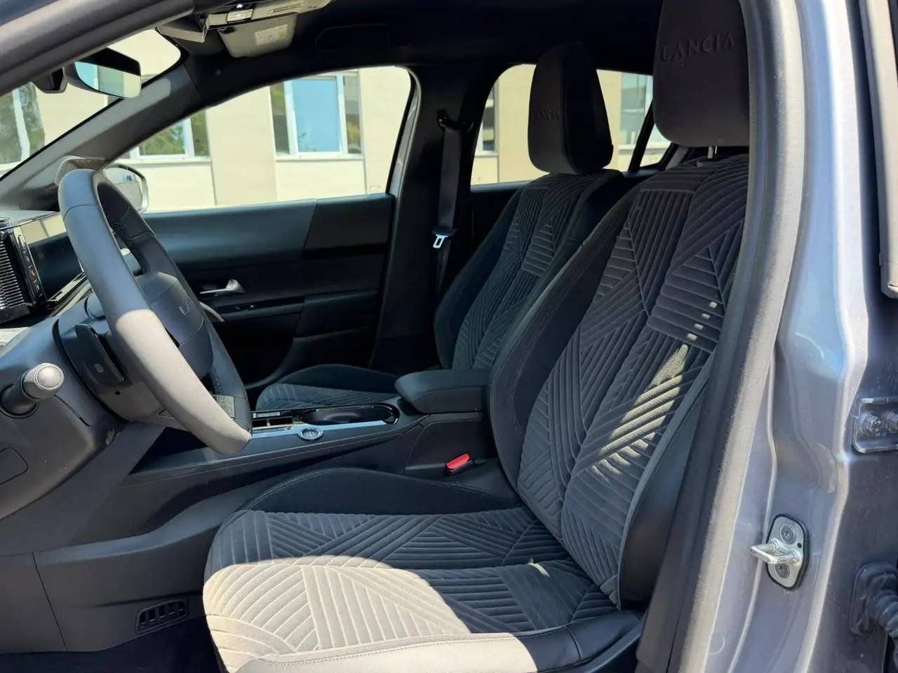 Lancia Ypsilon 2025 — фото 12