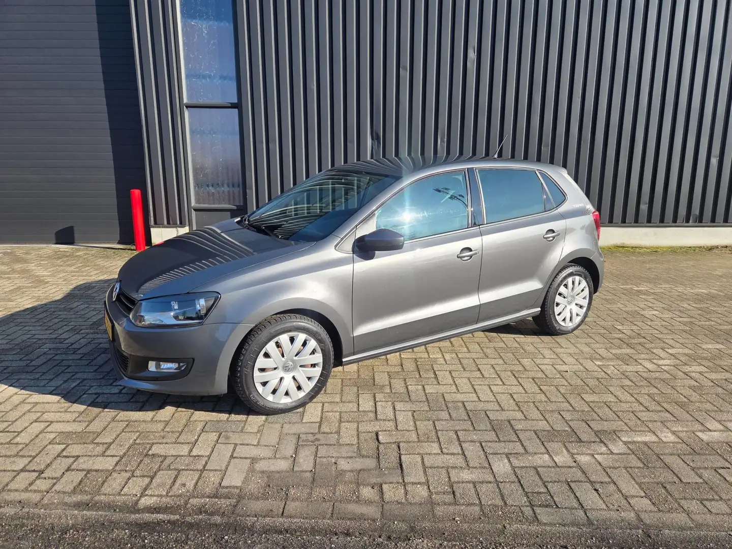 Volkswagen Polo 1.2-12V BlueMotion Trendline Team Airco Cruise Gris - 2