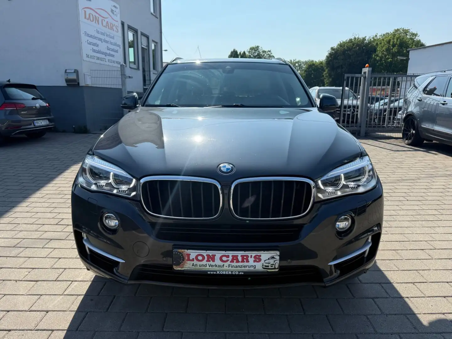 BMW X5 xDrive 30 d/Navi/7 Sitzer/Xenon/Pano/TOP Grau - 2