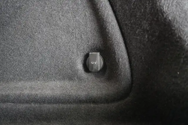 Audi A6 view 8