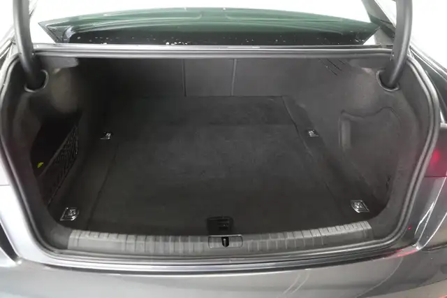 Audi A6 view 7