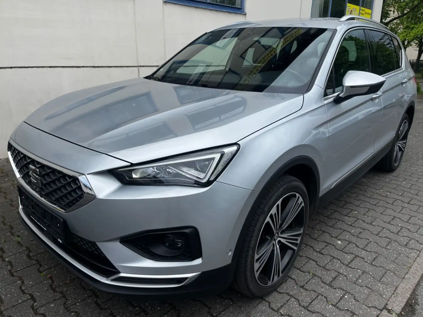 SEAT Tarraco Xcellence 4Drive ACC ParkAss 360° AHK Argintiu - 1