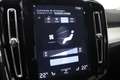 Volvo XC40 T2 - BOITE AUTO LED - GPS - CARPLAY - JA18 - CAM Zwart - thumbnail 26