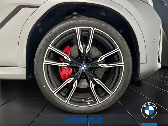 BMW X6 view 13