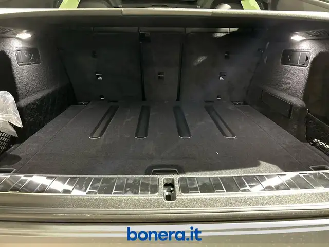BMW X6 view 14