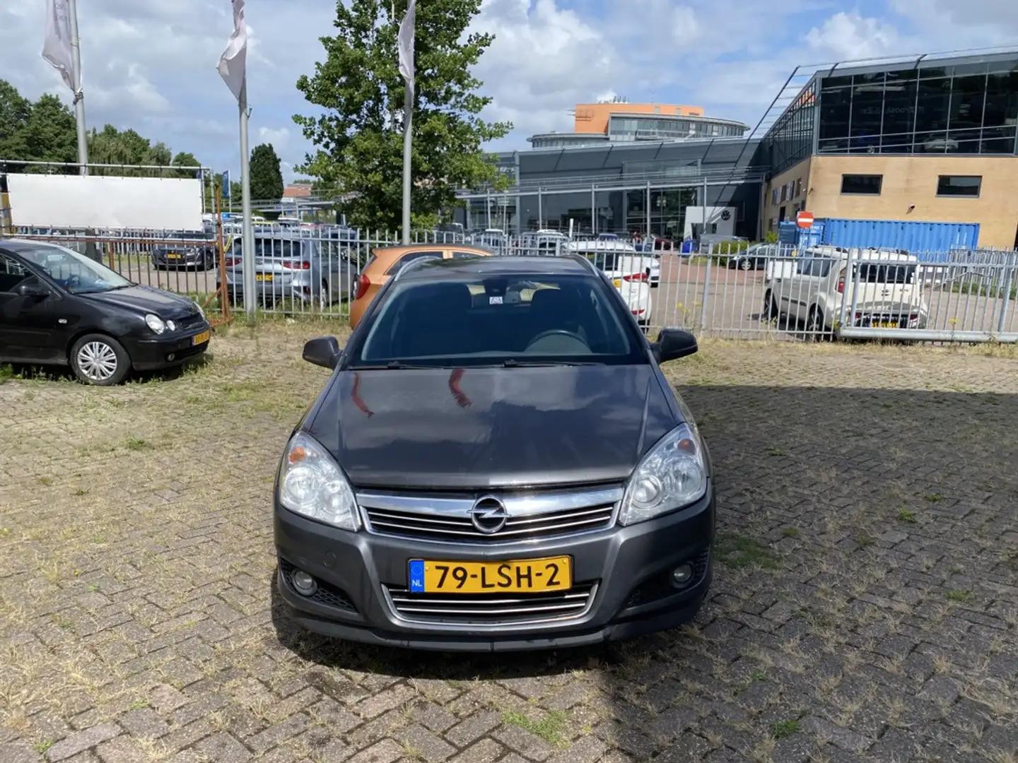 Opel Astra Wagon 1.8 111 years Edition,Apk 21/01/2026,Navigat Grijs - 2