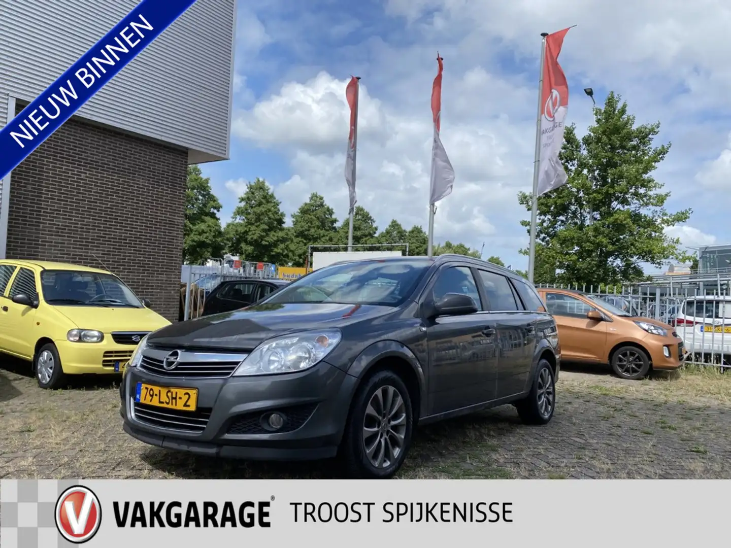 Opel Astra Wagon 1.8 111 years Edition,Apk 21/01/2026,Navigat Grijs - 1
