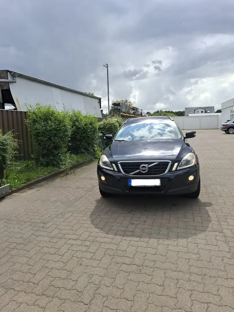 Volvo XC60 2.4D 5 AWD Aut. - 1