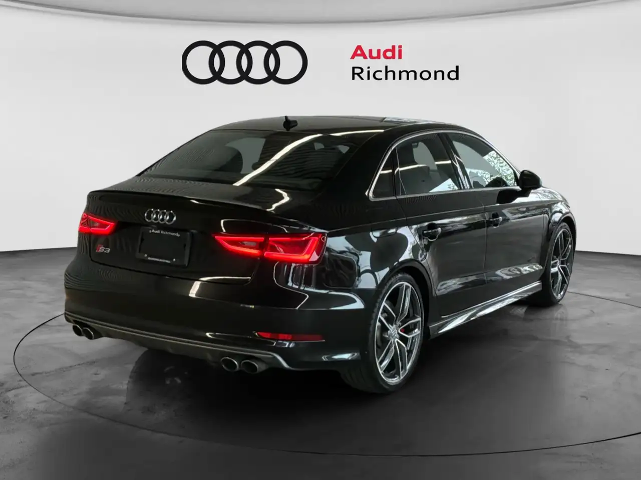 Audi S3 снимка Audi S3