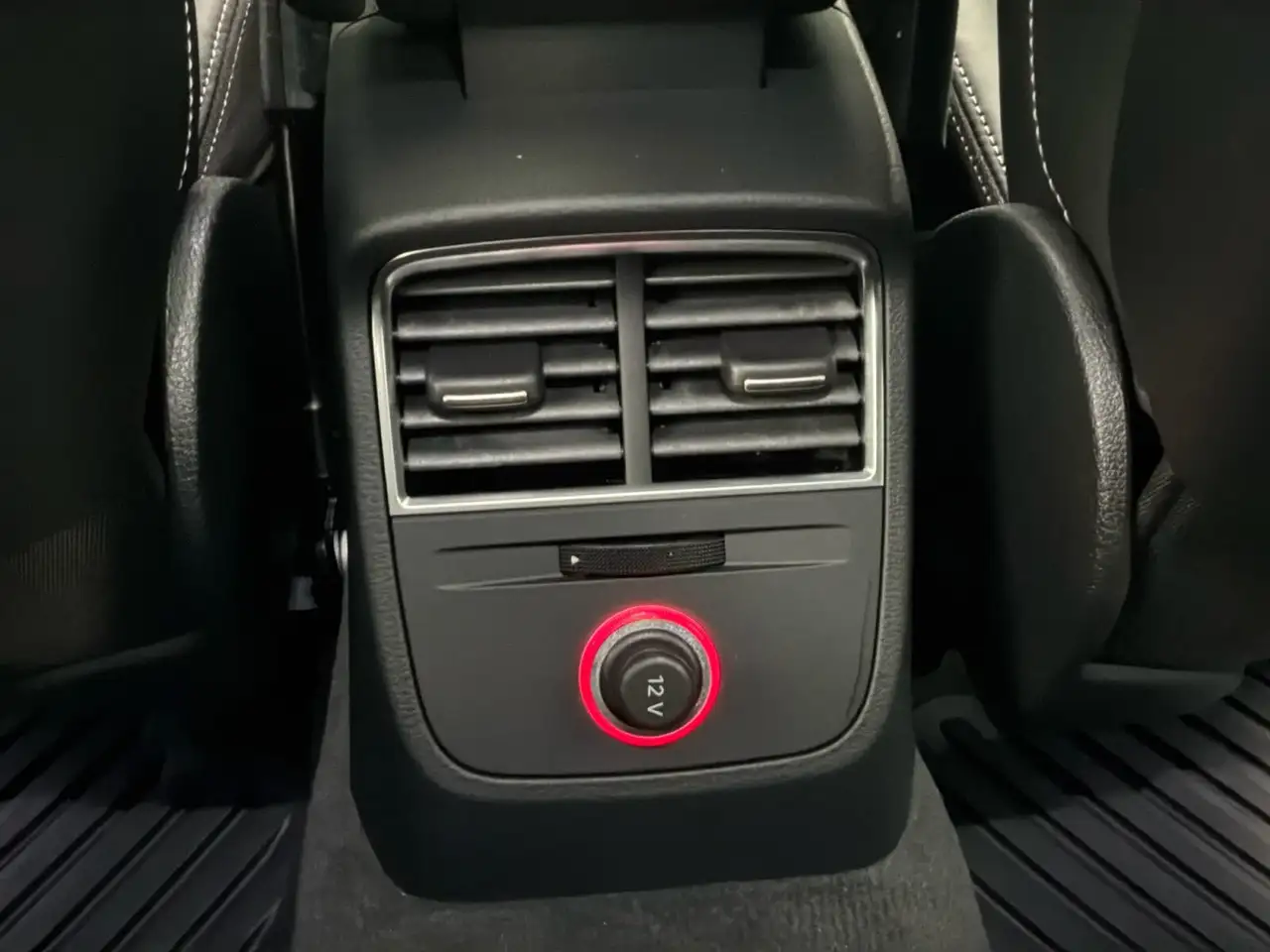 Audi S3 снимка Audi S3