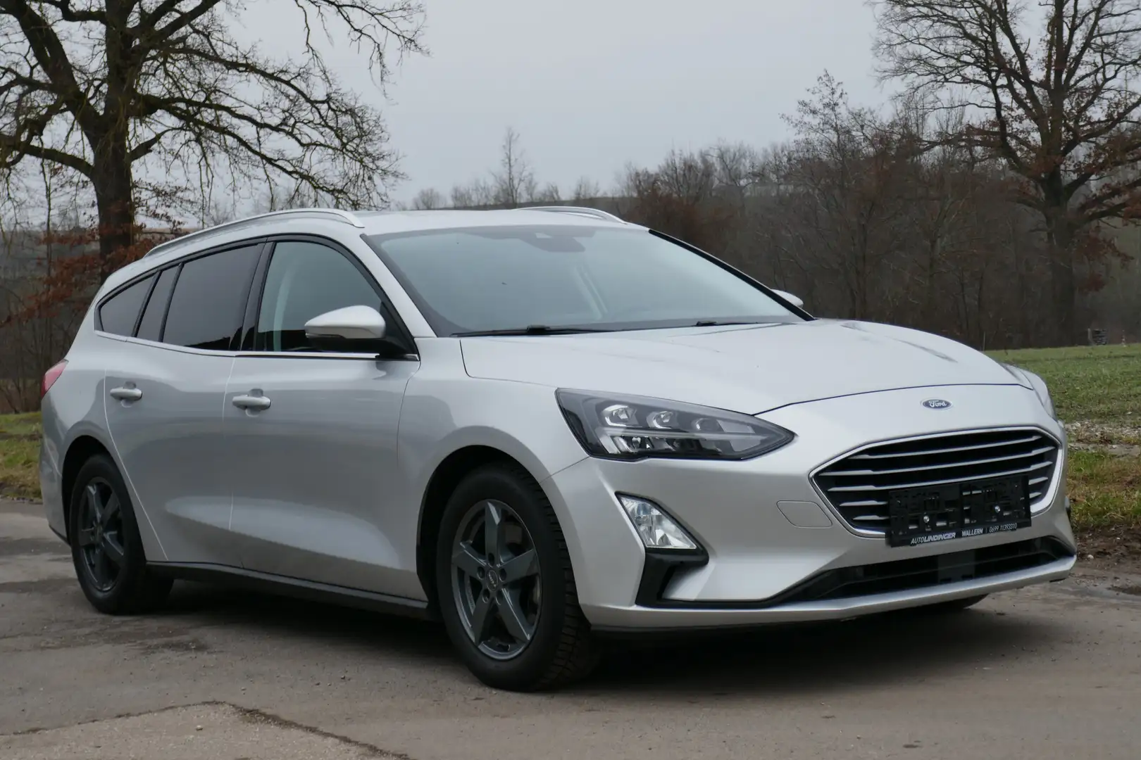 Ford Focus Cool&Connect Silber - 1