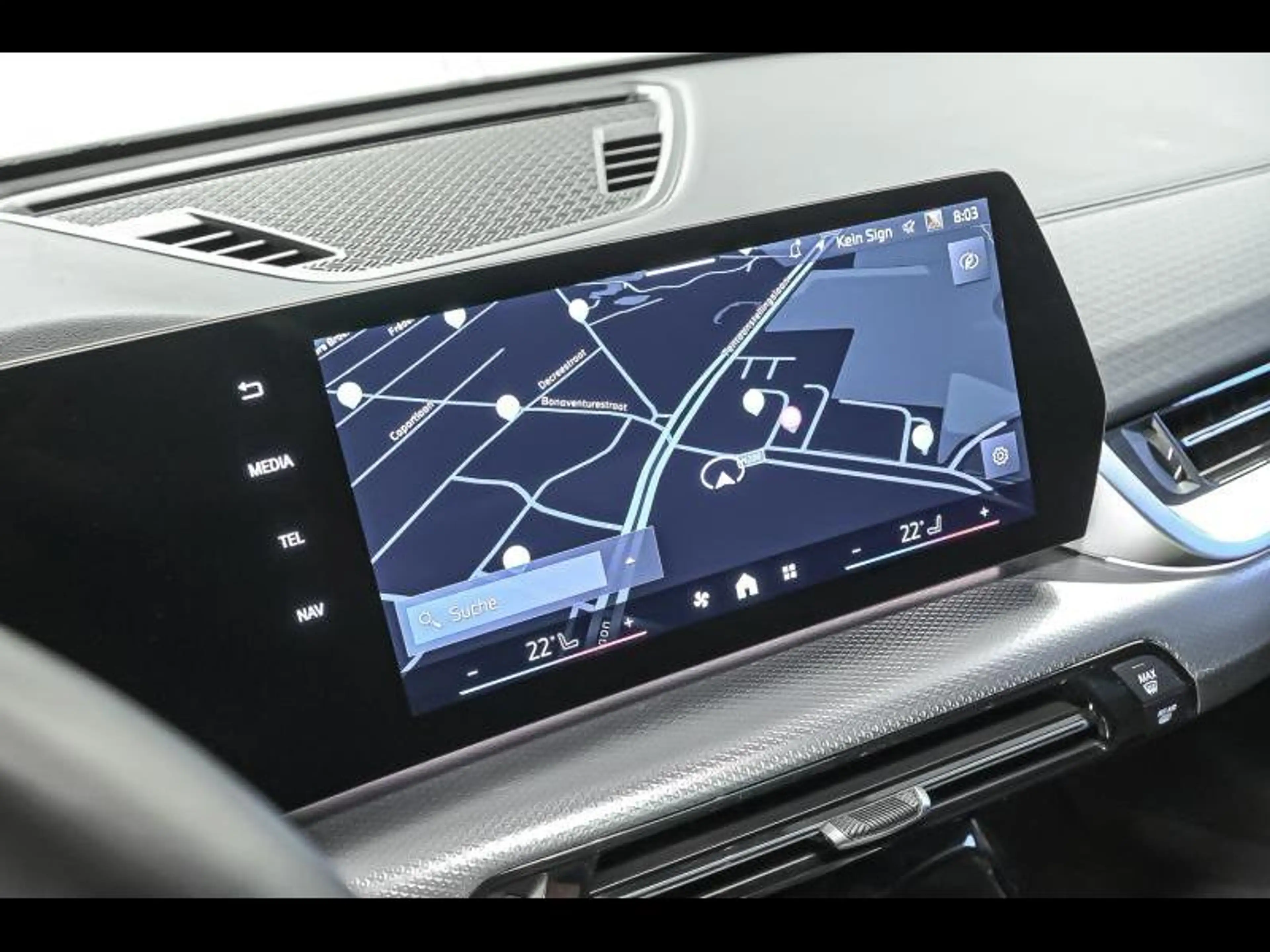 BMW iX2 eDrive20 - M Pack — photo 14