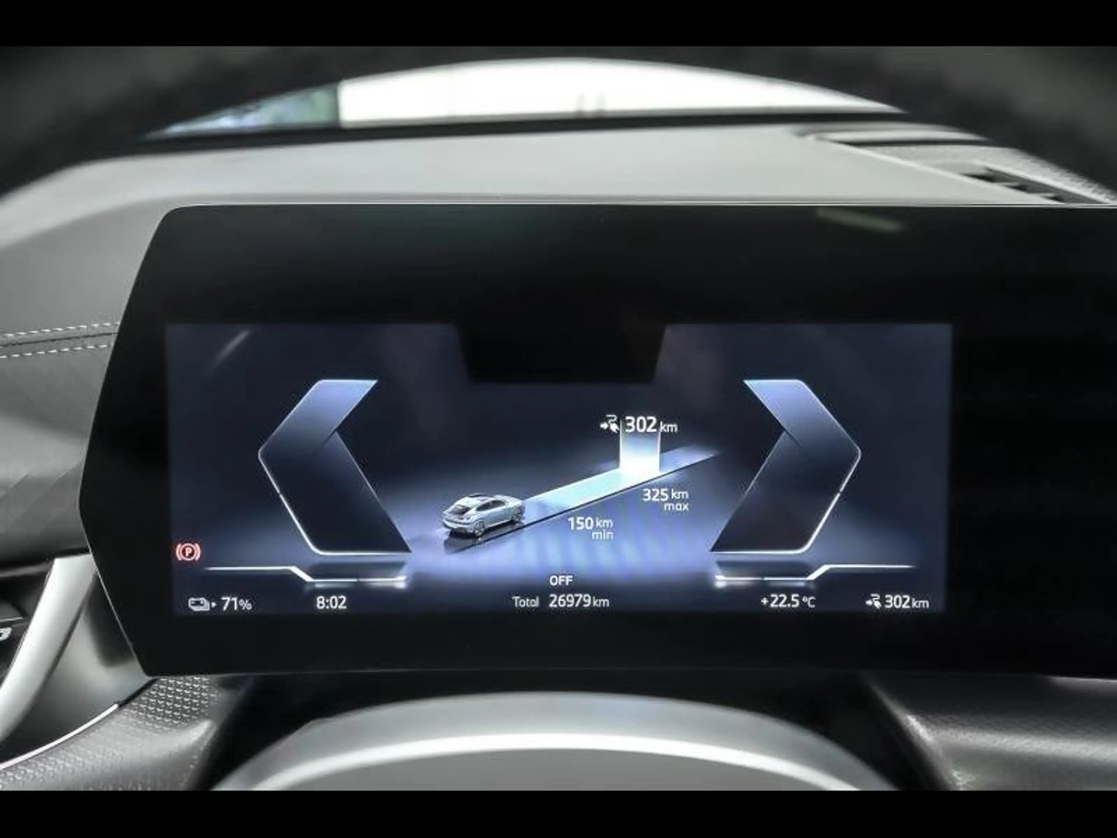 BMW iX2 eDrive20 - M Pack — photo 10