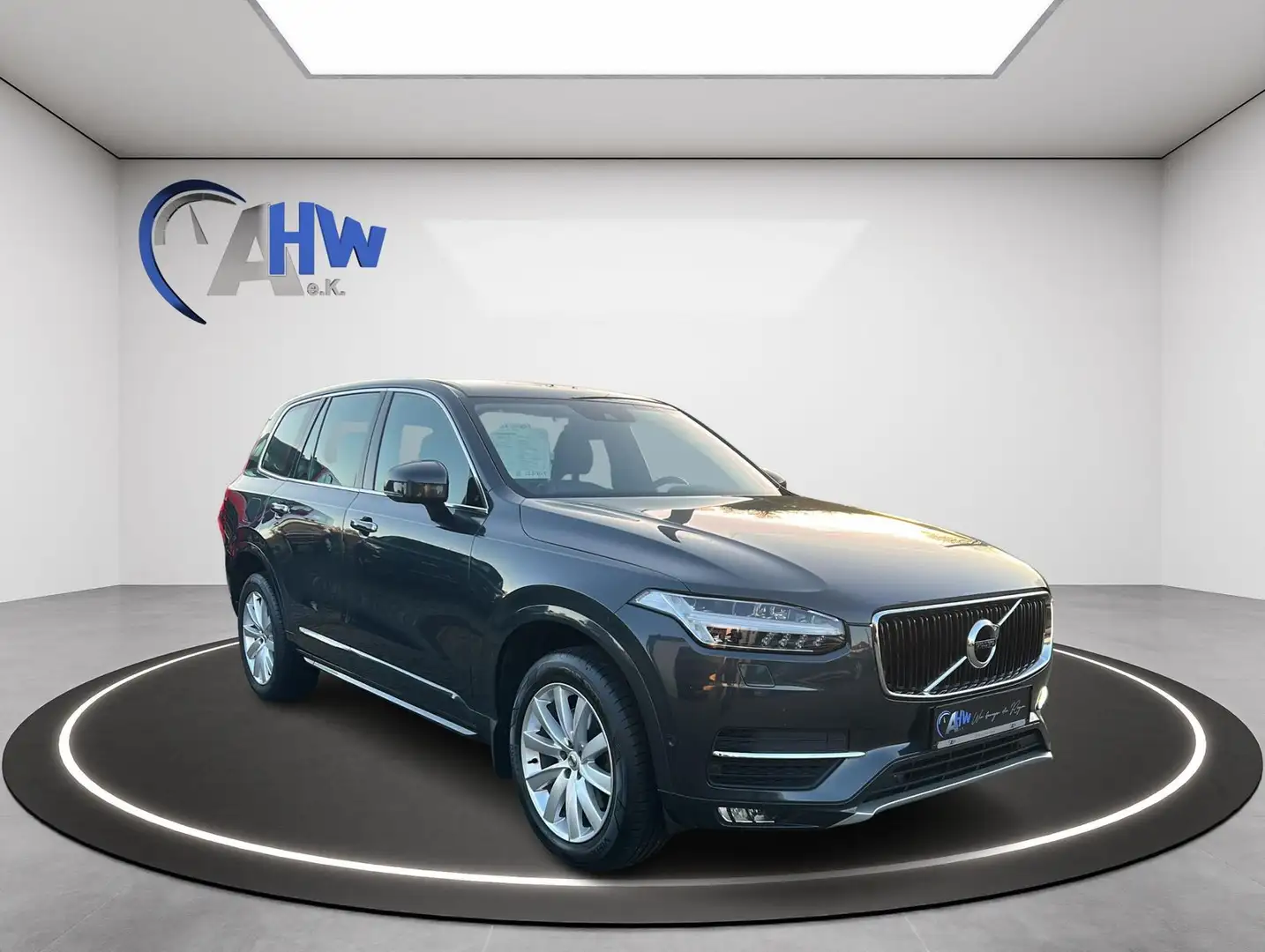 Volvo XC90 Momentum AWD Grau - 2