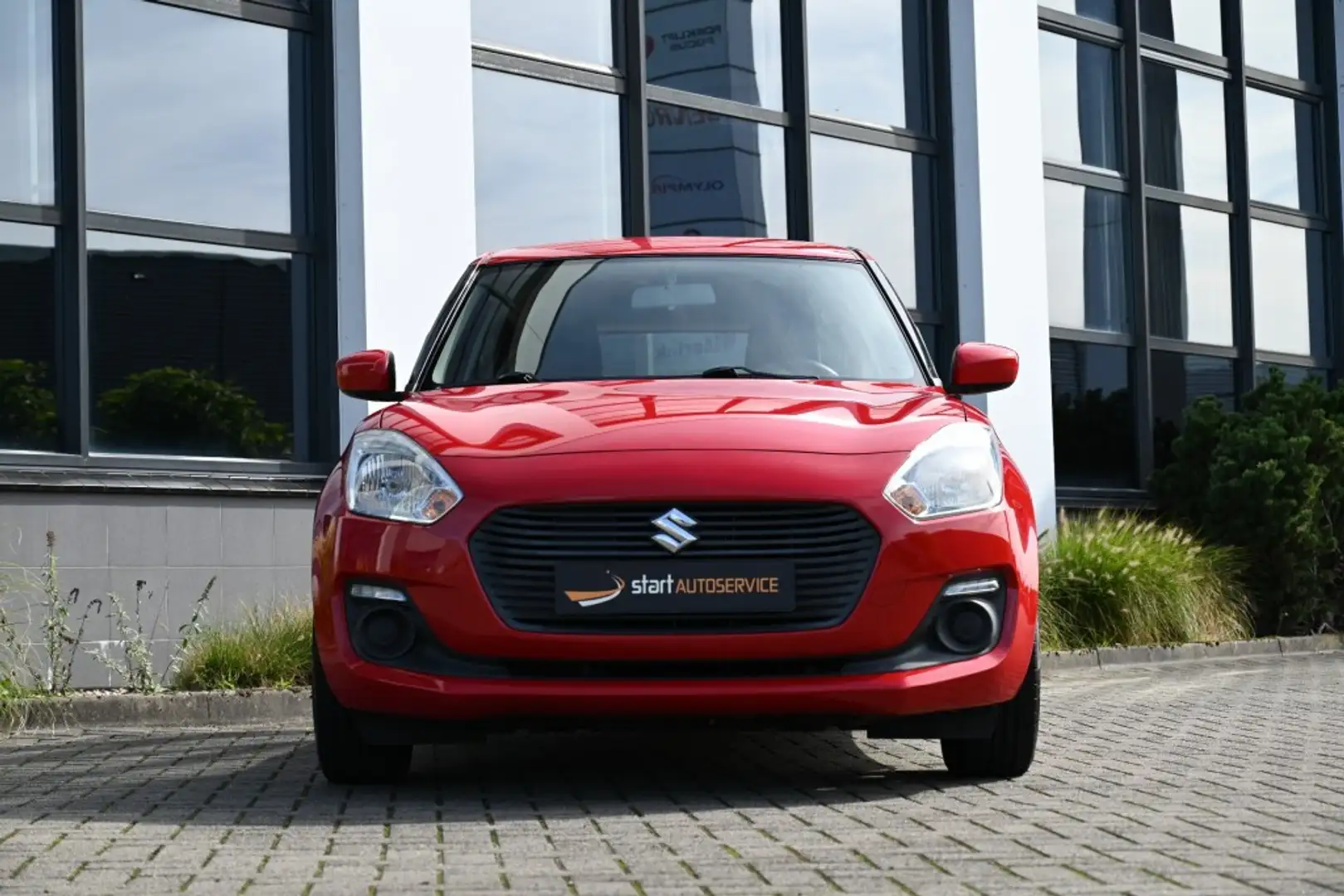 Suzuki Swift Sportline 1.2 LMV Airco Bluetooth Rood - 2