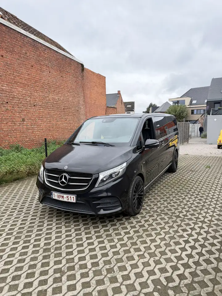 Mercedes-Benz V 250