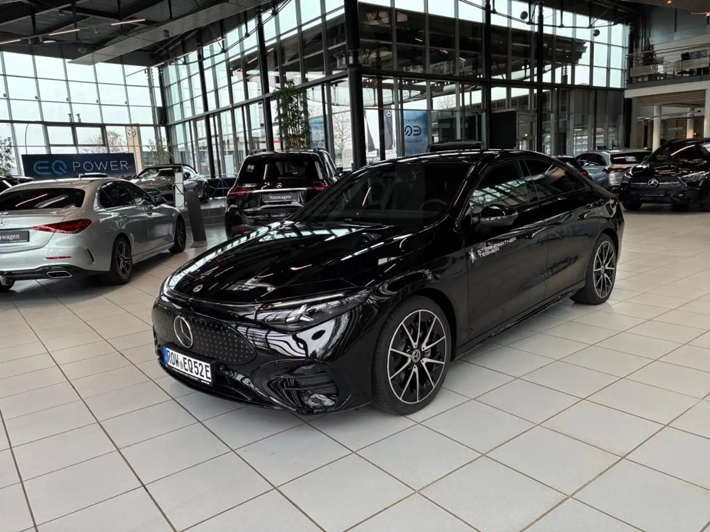 Mercedes-Benz CLA 250 + mit EQ Technologie AMG+MBUX+Memory+PANO Schwarz - 2