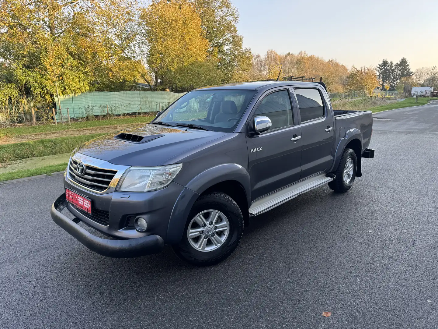 Toyota Hilux 2.5D-4D Manual 4x4 Double Cab / Export Afrik Only plava - 1