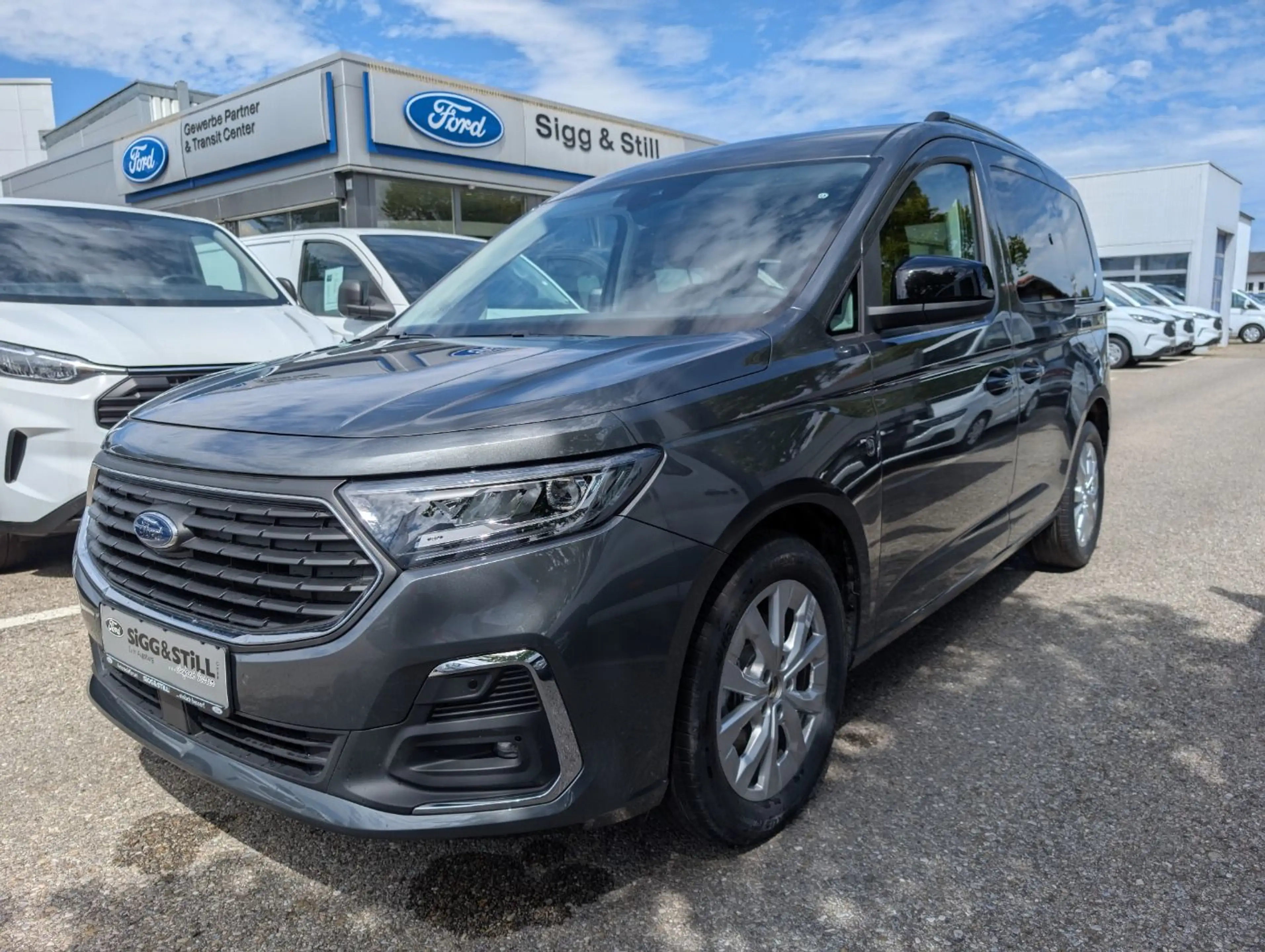 Ford Tourneo Connect Titanium L1 iACC*NAVI*TWA*CAM*PDC — photo 2