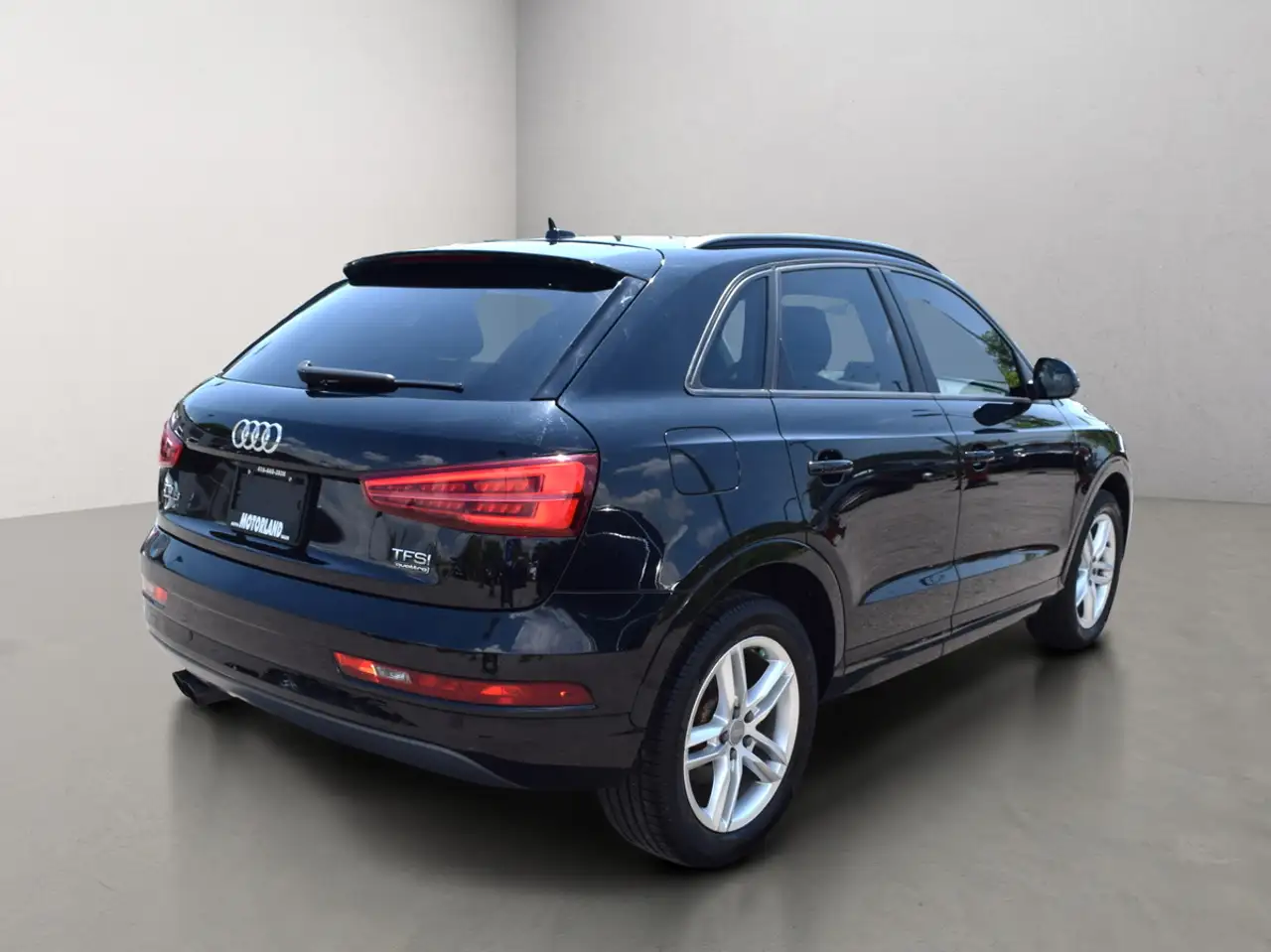 Audi Q3 photo Audi Q3