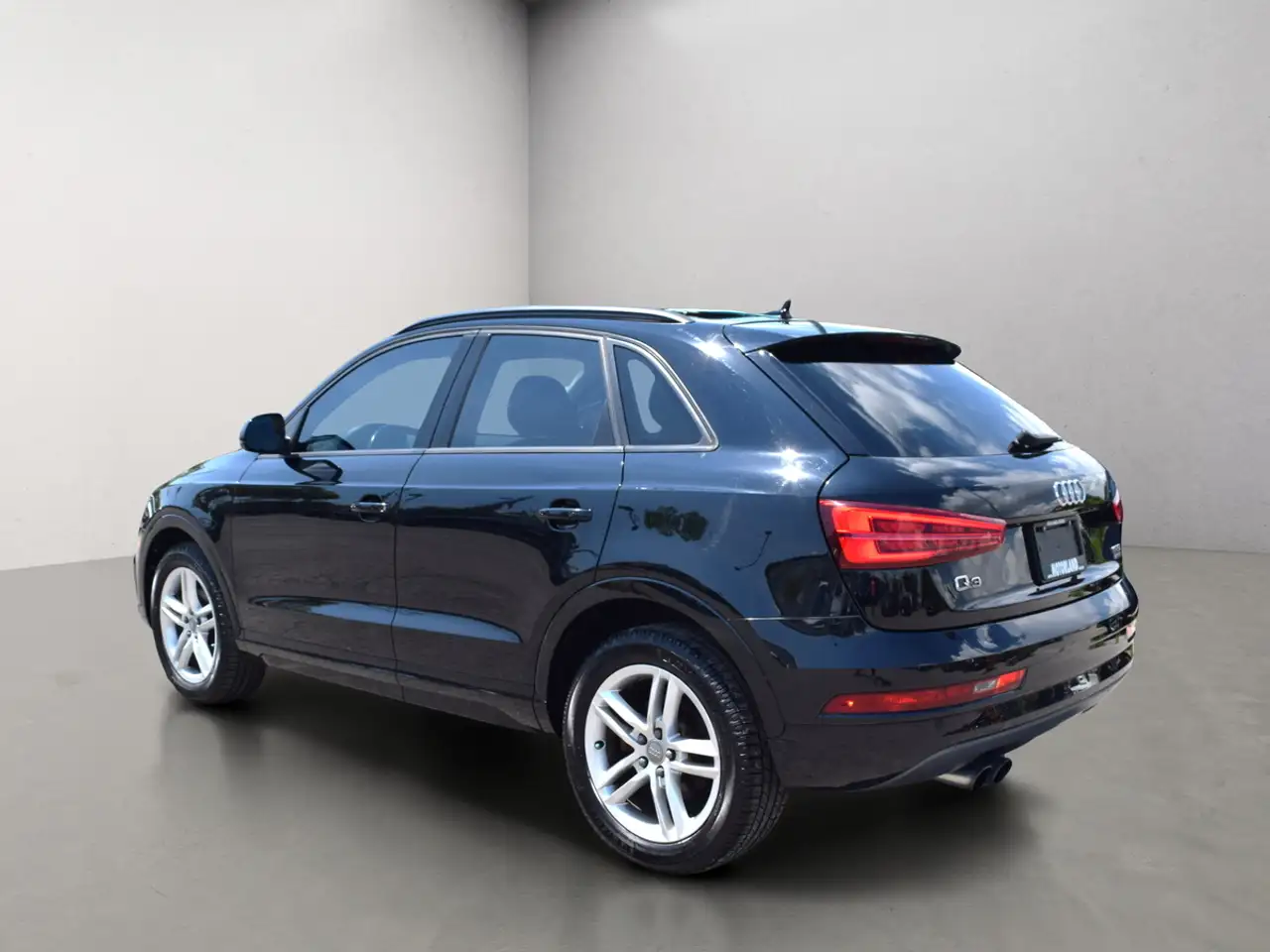 Audi Q3 photo Audi Q3