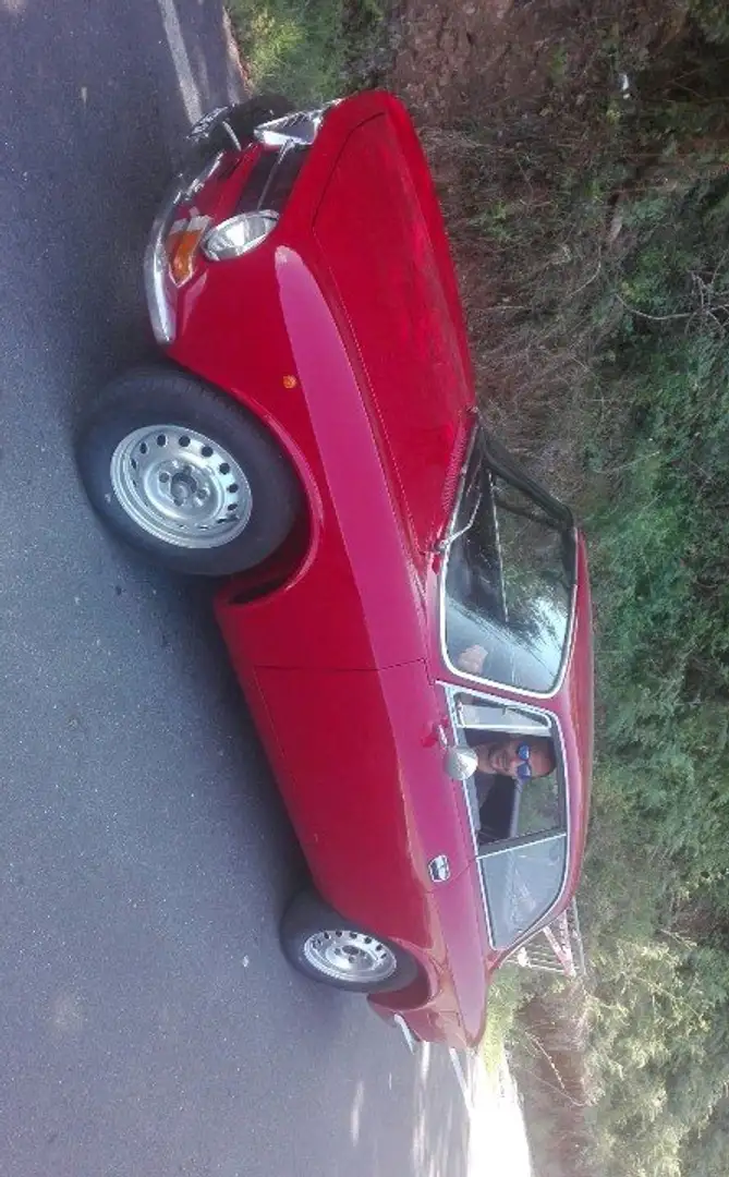 Alfa Romeo GT Junior 1300 Red - 1