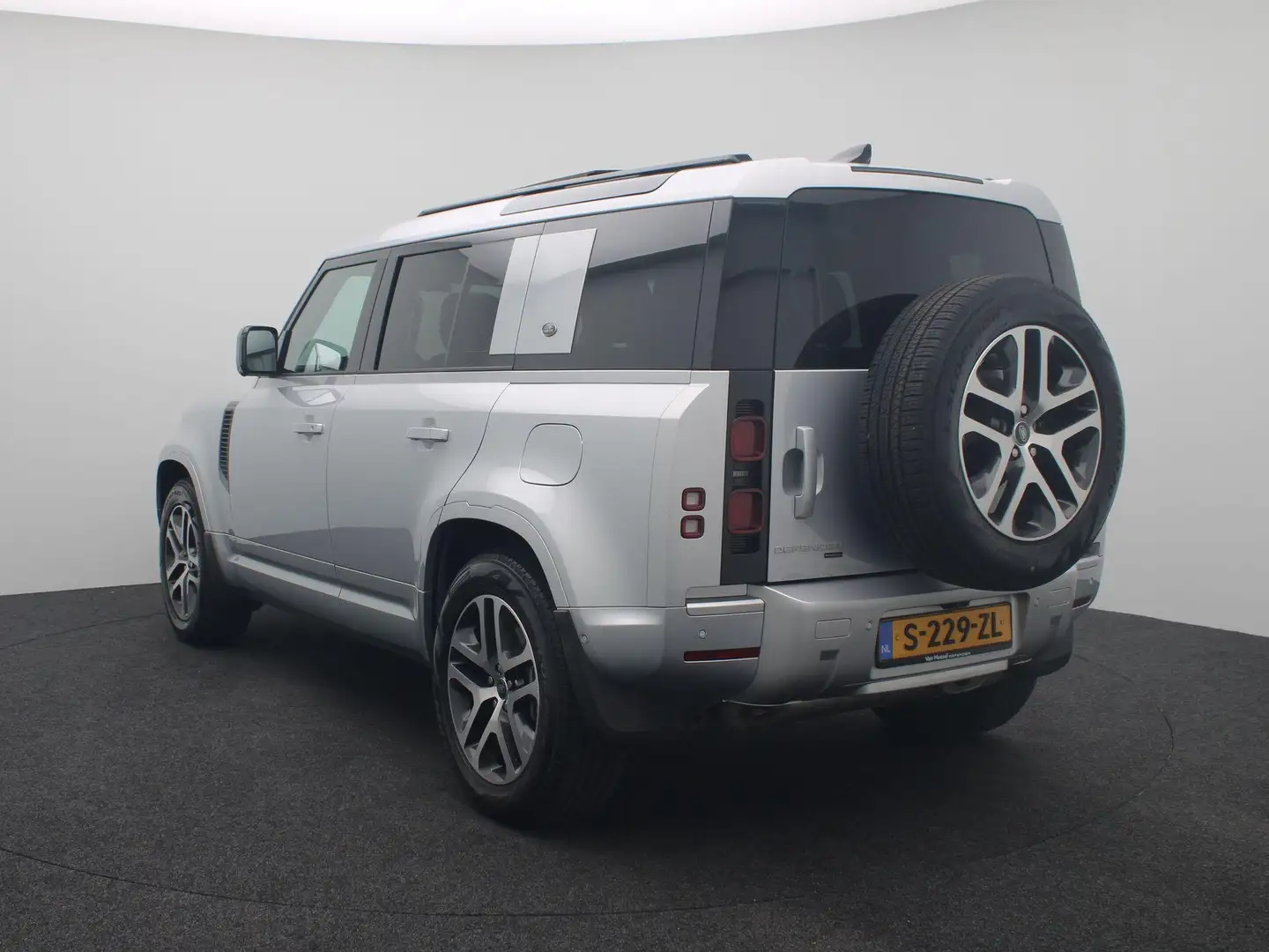 Land Rover Defender 110 P400e XS Edition | 20" | Donker getint glas | Gris - 2