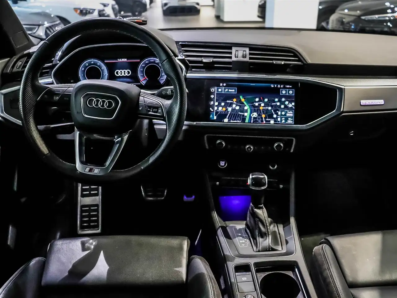 Audi Q3 снимка Audi Q3