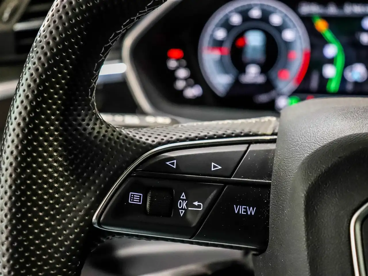 Audi Q3 снимка Audi Q3