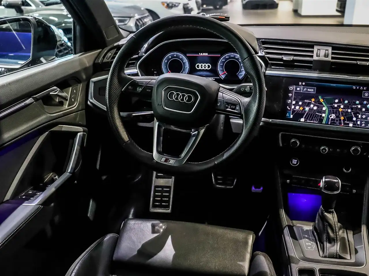 Audi Q3 снимка Audi Q3