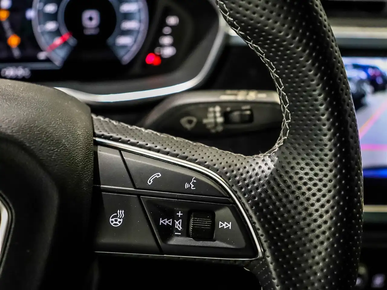 Audi Q3 снимка Audi Q3