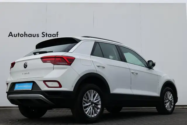 Volkswagen T-Roc view 8