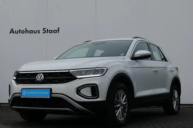Volkswagen T-Roc view 7
