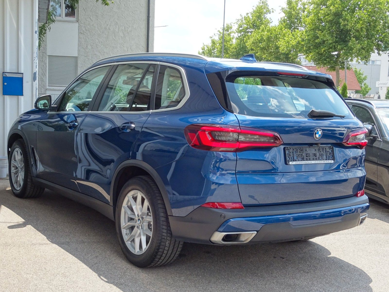 BMW X5 xDrive30d Navi Leder LED Pano INDIVIDUAL 4SHZ — photo 4