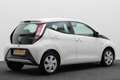 Toyota Aygo 1.0 VVT-i Automaat X-play 5-Deurs, Airco, Camera, Wit - thumbnail 18