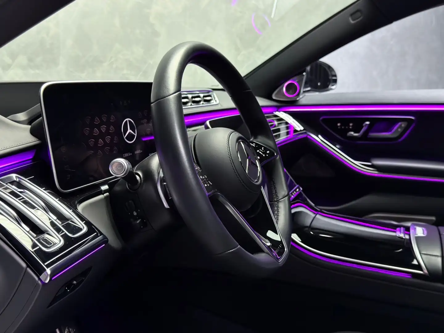 Mercedes-Benz S 680 MAYBACH HIGH END EXKLSUIV BURMESTER 4D 21" Weiß - 2