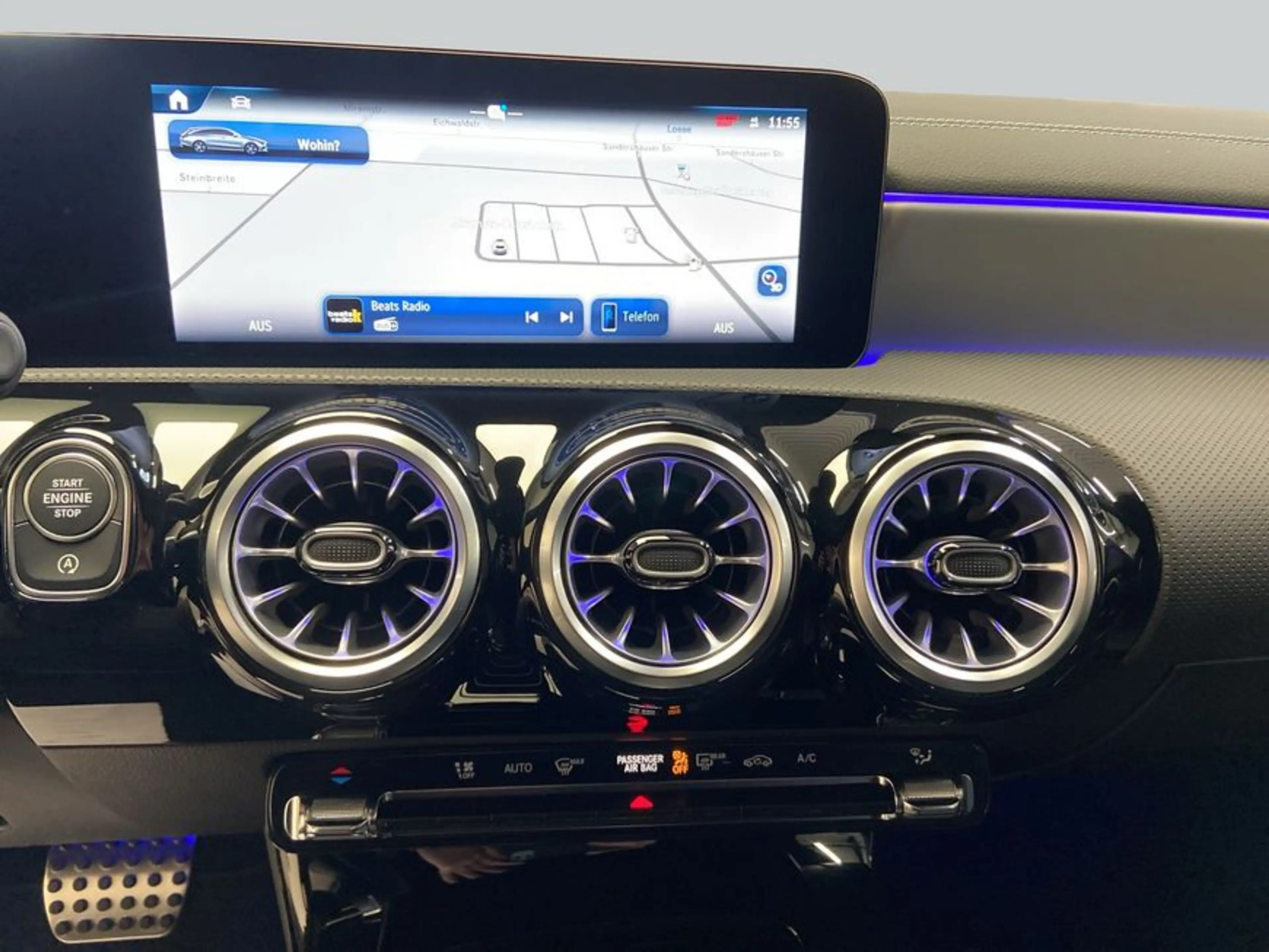 Mercedes-Benz CLA 180 CLA — photo 14