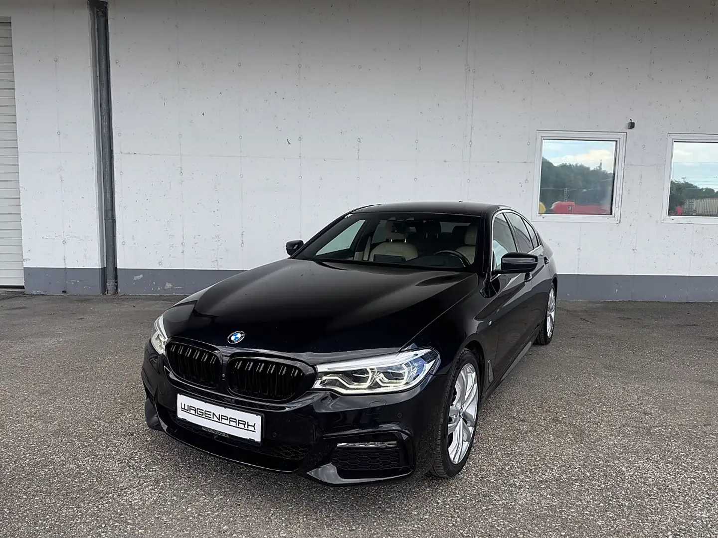 BMW 530 d xDrive M Sport Aut. *HeadUp* ACC*360° Kamera* Schwarz - 2