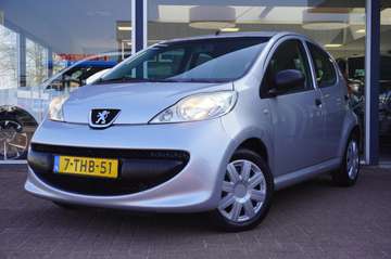 1.0-12V XS | 5deurs | Elek. pakket | Zilver | Stuu