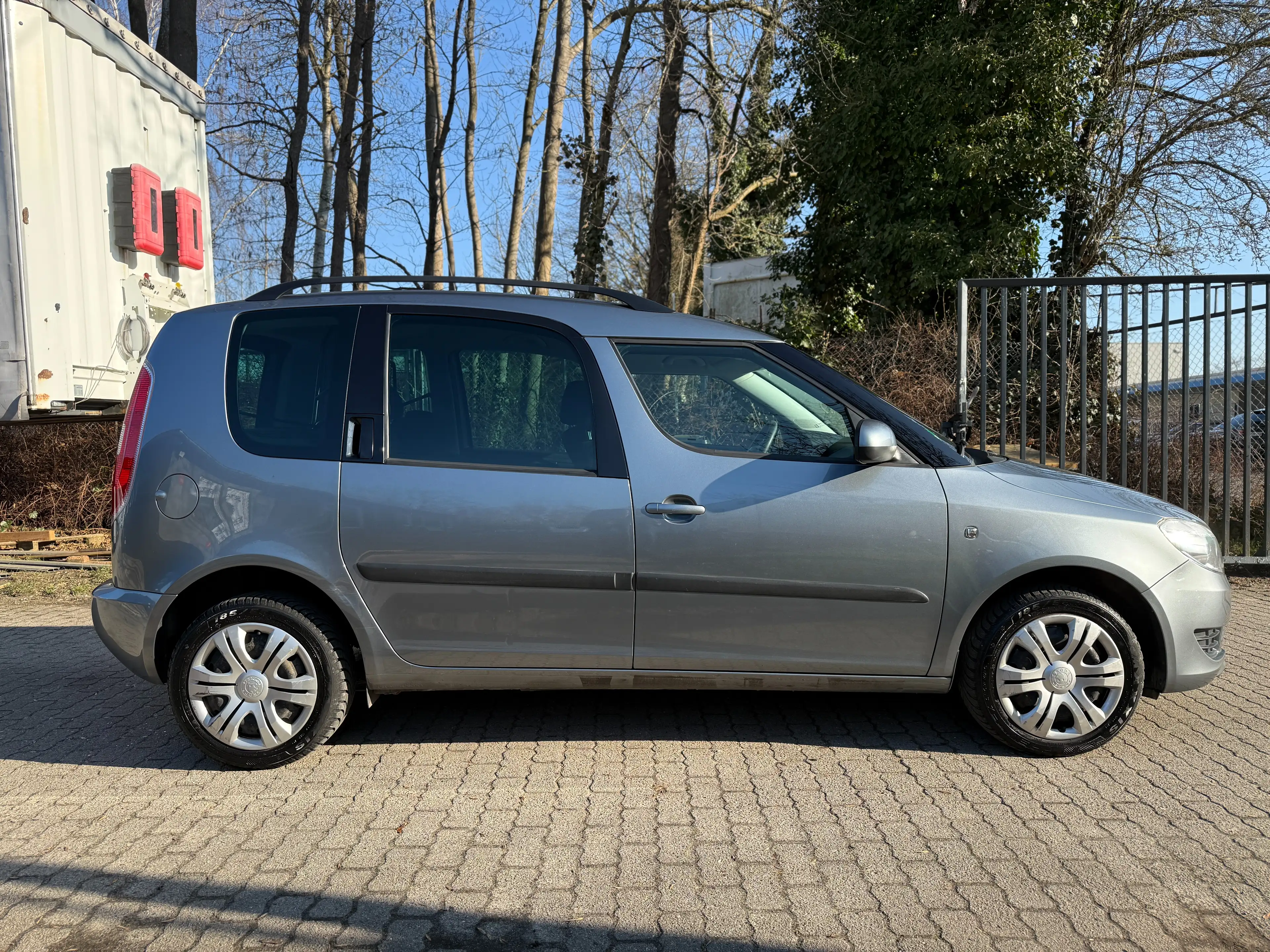 Skoda Roomster Style Plus Edition/SHZ/PDC/KLIMA/TÜV&SERVICE — photo 4