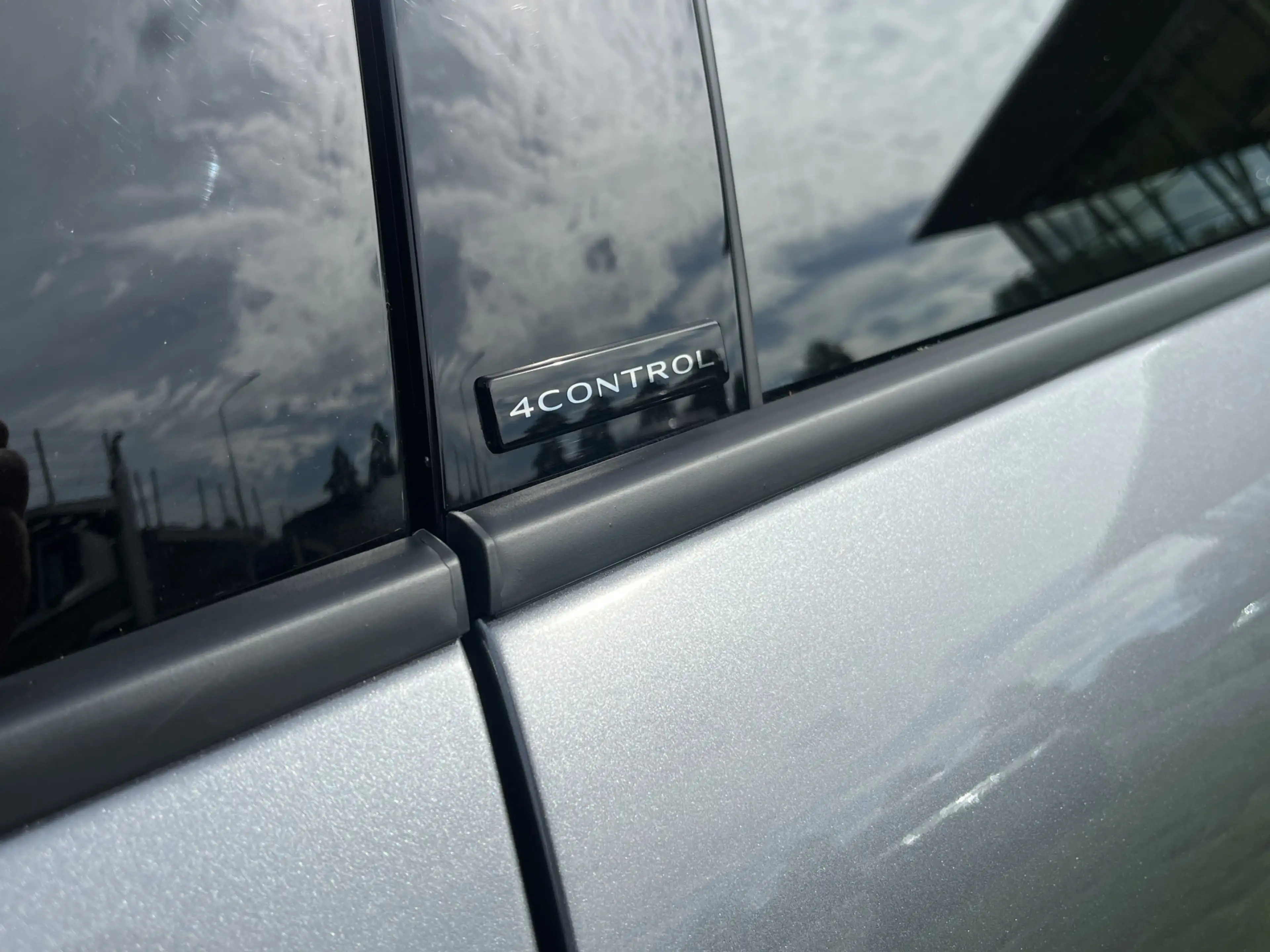 Renault Rafale 1.2 E-Tech 4x4 plug-in hybrid 300PK atelier Alpine — photo 17