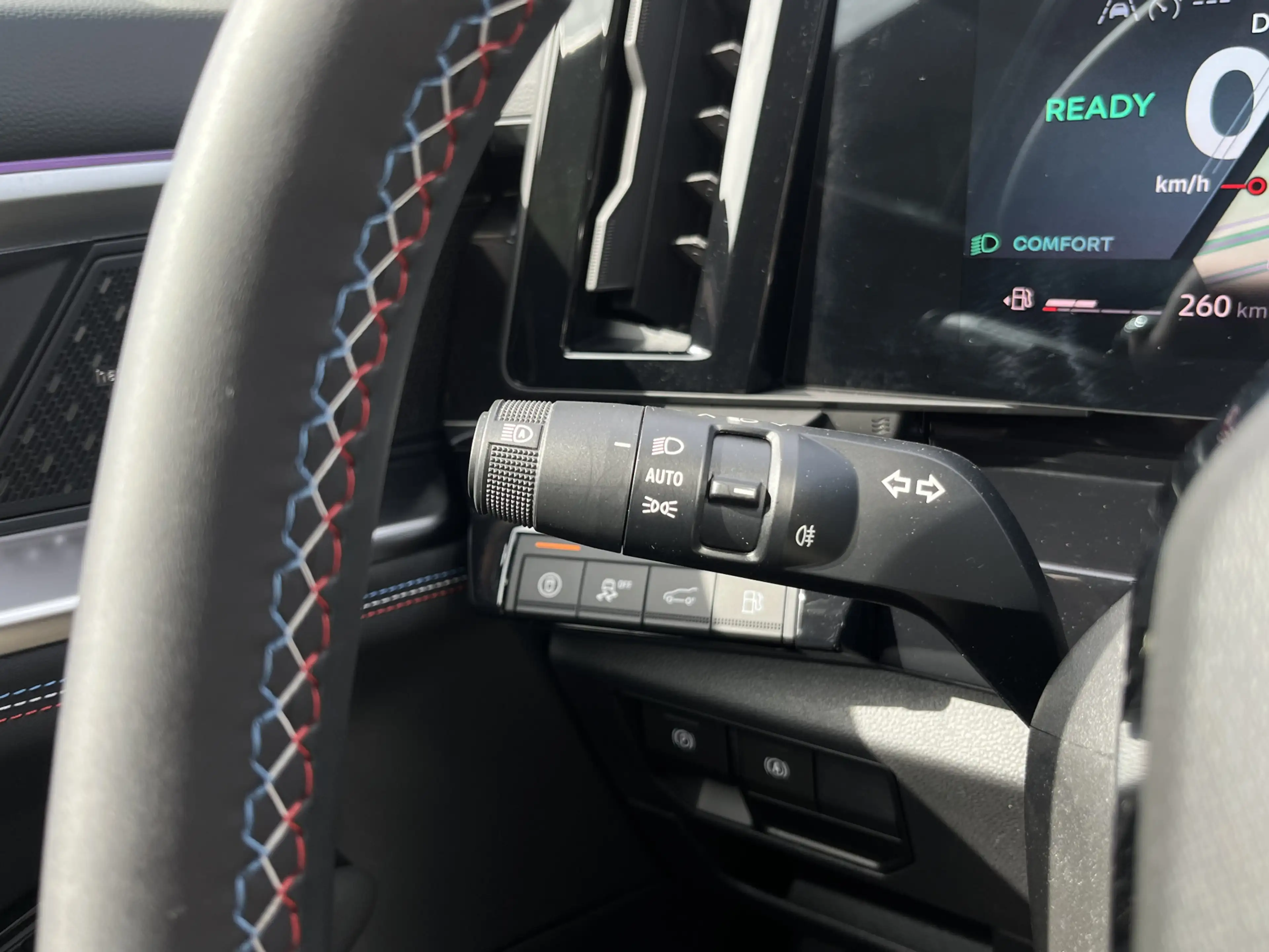Renault Rafale 1.2 E-Tech 4x4 plug-in hybrid 300PK atelier Alpine — photo 33