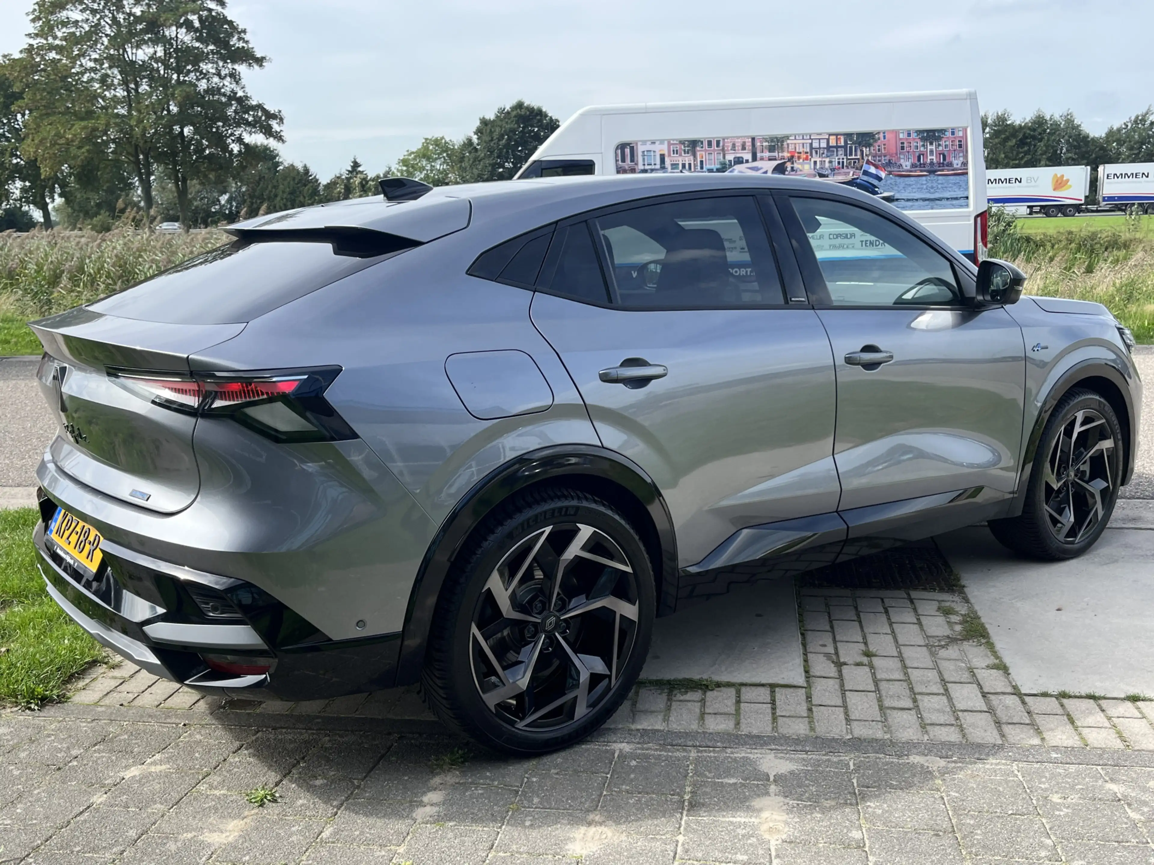 Renault Rafale 1.2 E-Tech 4x4 plug-in hybrid 300PK atelier Alpine — photo 9