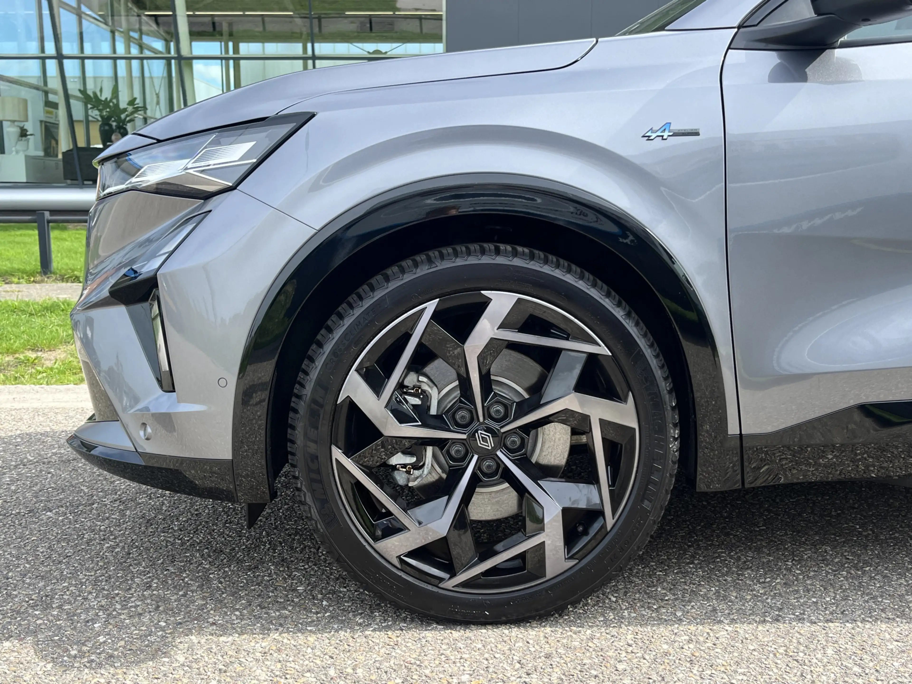 Renault Rafale 1.2 E-Tech 4x4 plug-in hybrid 300PK atelier Alpine — photo 39