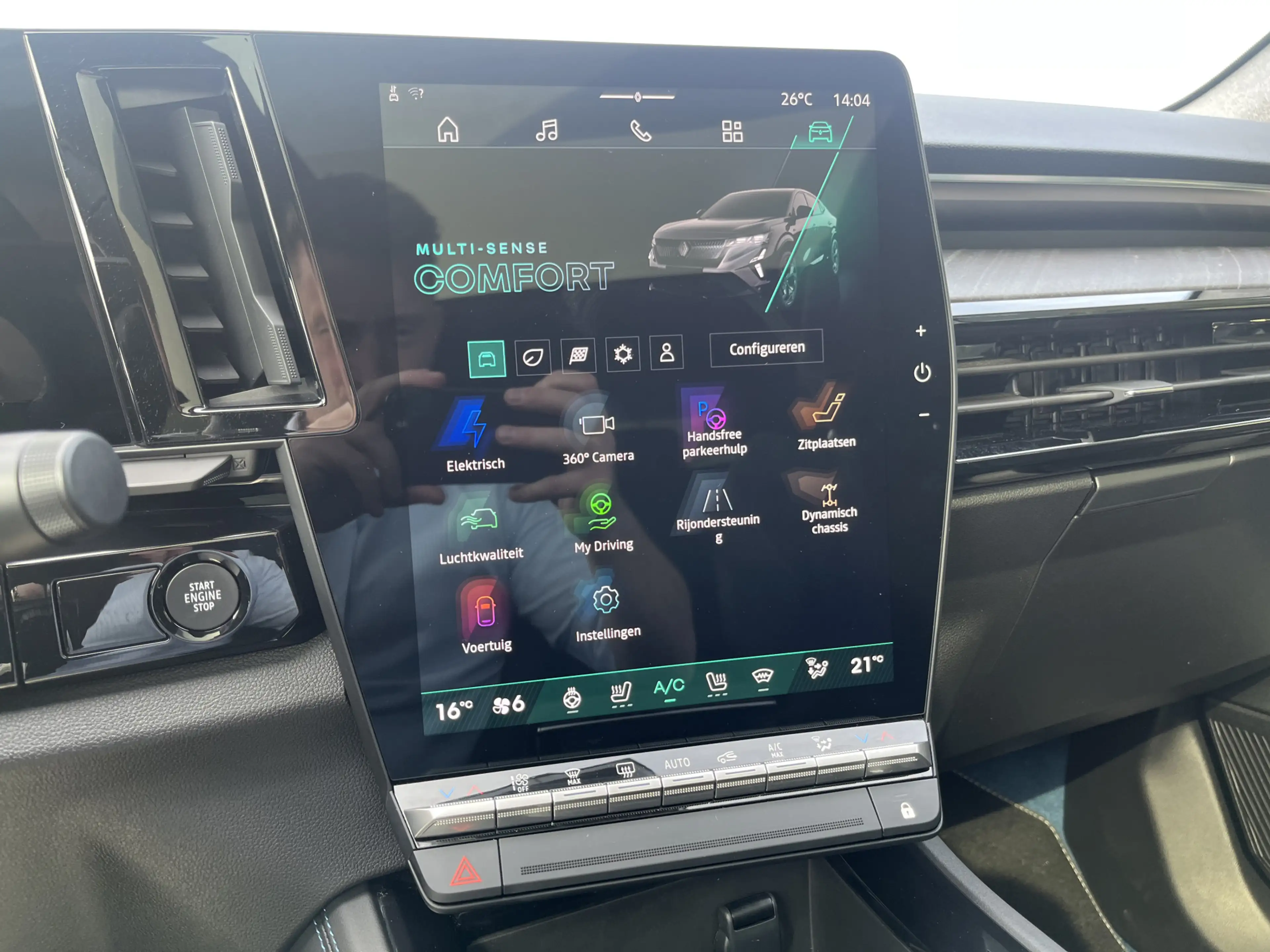 Renault Rafale 1.2 E-Tech 4x4 plug-in hybrid 300PK atelier Alpine — photo 22