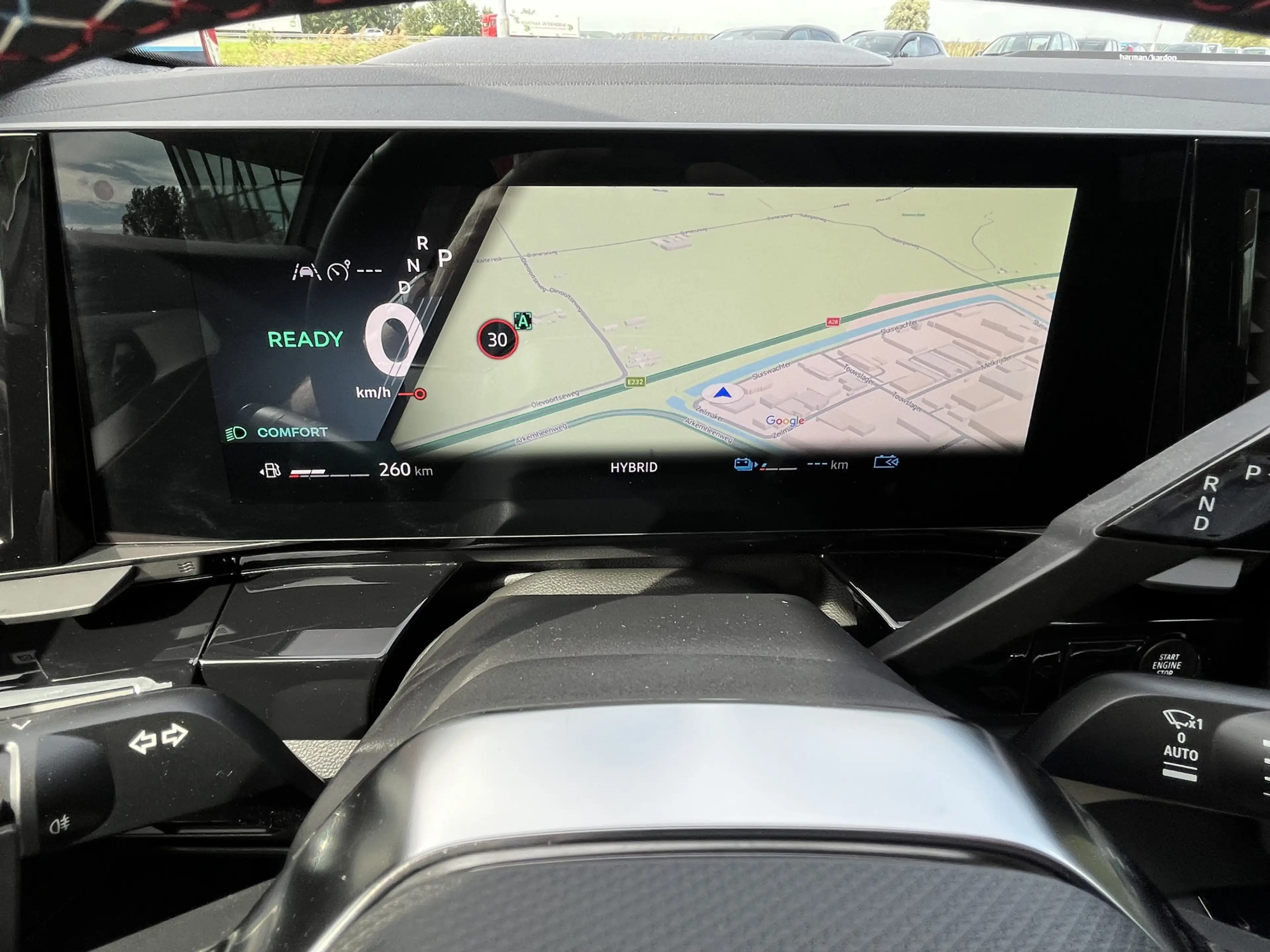 Renault Rafale 1.2 E-Tech 4x4 plug-in hybrid 300PK atelier Alpine — photo 30