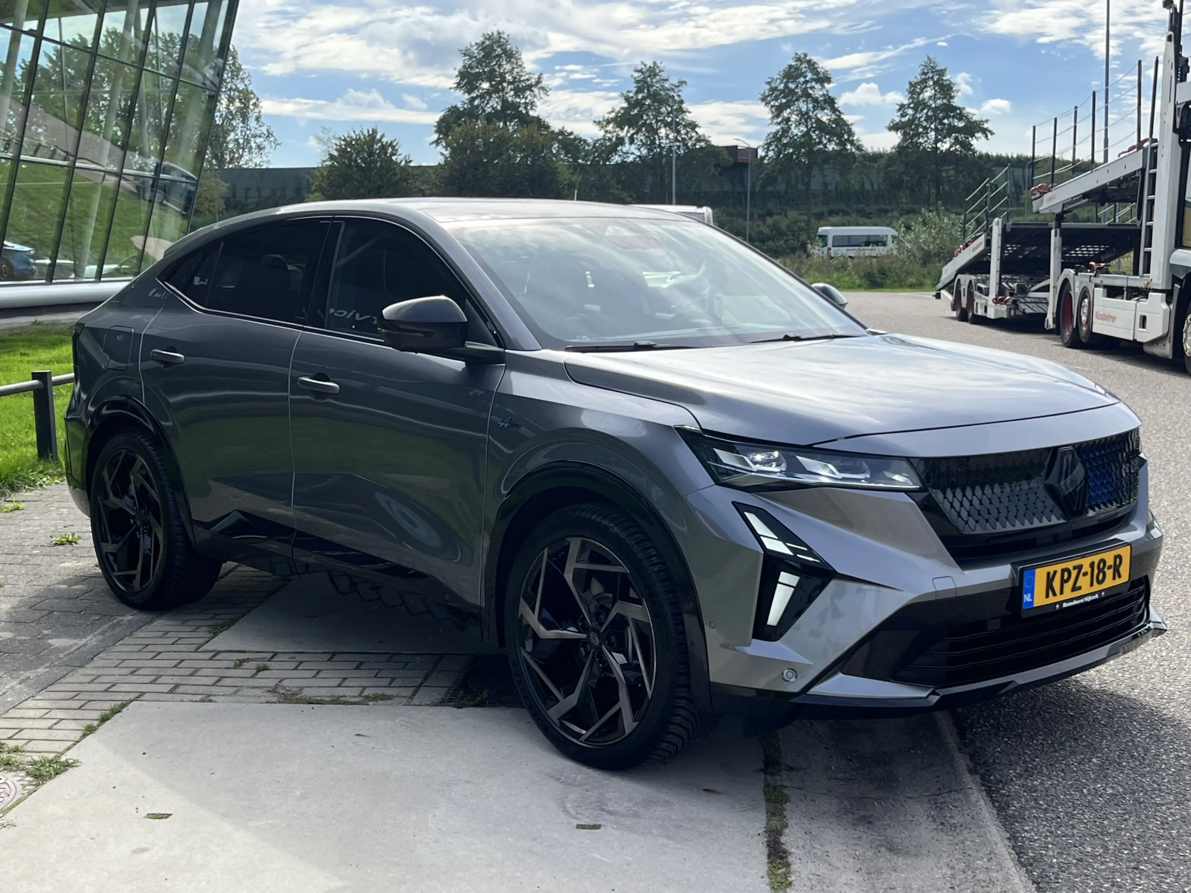 Renault Rafale 1.2 E-Tech 4x4 plug-in hybrid 300PK atelier Alpine — photo 2